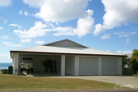 Property photo of 36 Country Road Cannonvale QLD 4802