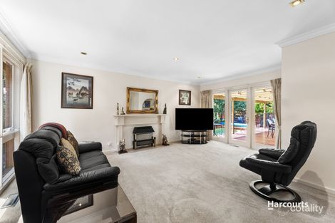 Property photo of 11 Sherwood Rise Vermont South VIC 3133