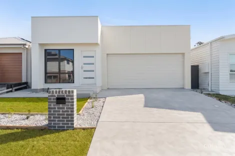 21 Groom St, Calderwood, NSW 2527