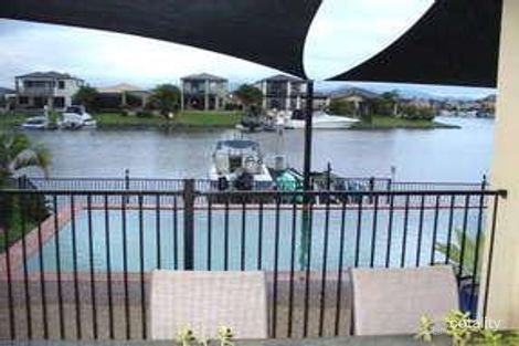 Property photo of 19 Saltair Grove Helensvale QLD 4212