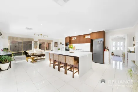 Property photo of 59 Ladybird Crescent Point Cook VIC 3030