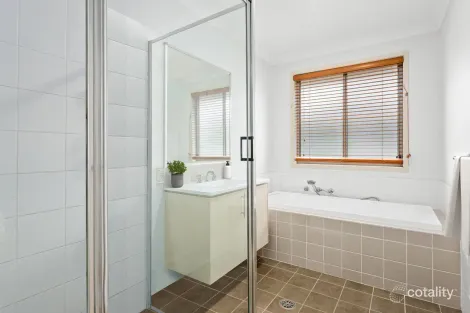 Property photo of 45 Munmorah Circuit Flinders NSW 2529