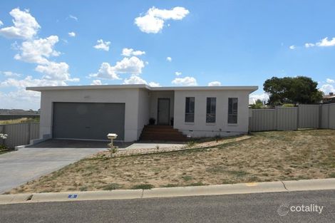 Property photo of 8 Giugni Place Young NSW 2594