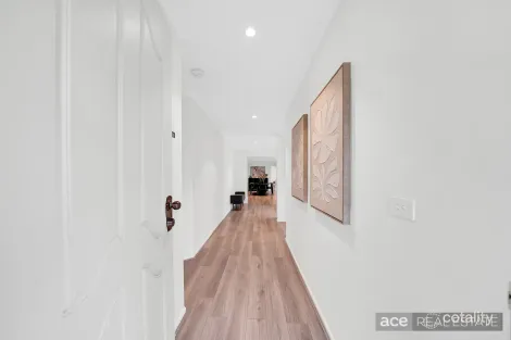 Property photo of 4 Seabrook Boulevard Seabrook VIC 3028