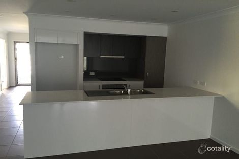 Property photo of 2/17 Caulfield Court Pimpama QLD 4209