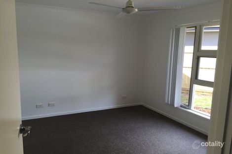 Property photo of 2/17 Caulfield Court Pimpama QLD 4209