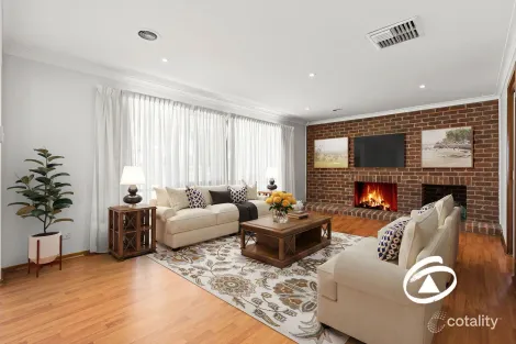 4 Hillsmeade Dr, Narre Warren South, VIC 3805