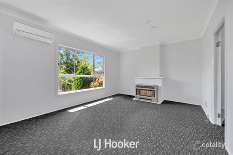 Property photo of 22 Oak Avenue Doveton VIC 3177