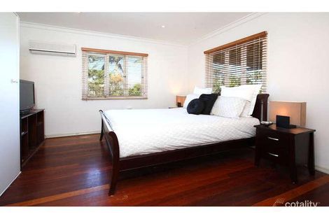 Property photo of 18 Norland Street Wynnum QLD 4178