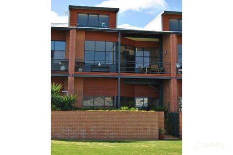2/21 Jenkin St, South Fremantle, WA 6162