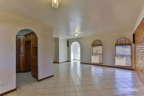 Property photo of 46 Ballin Drive Centenary Heights QLD 4350