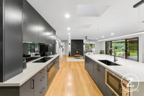 Property photo of 25 Dungogie Drive Tallebudgera QLD 4228