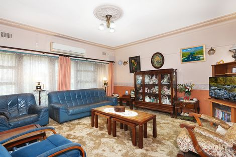 Property photo of 12 Angus Crescent Yagoona NSW 2199