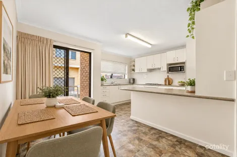 2/63 Nicklin St, Coorparoo, QLD 4151