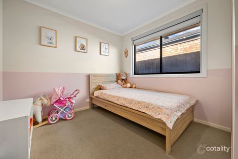 Property photo of 54 Wattlebird Drive Burton SA 5110