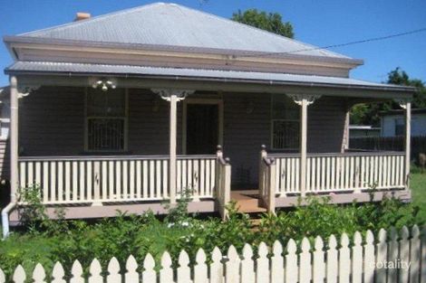 13 Raff St, North Toowoomba, QLD 4350