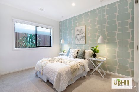 Property photo of 4 Callow Avenue Clyde North VIC 3978