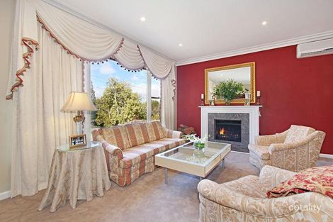 Property photo of 61 Sunhill Road Mount Waverley VIC 3149