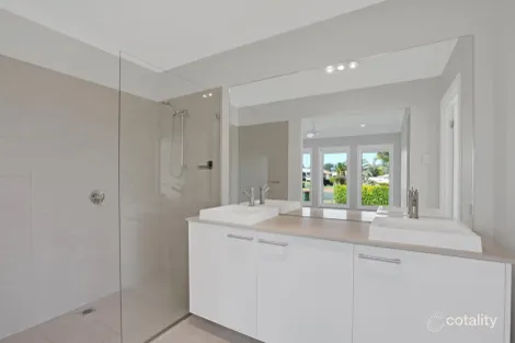 Property photo of 30 Correa Close Tuncurry NSW 2428