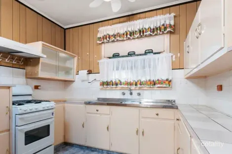 Property photo of 8 William Road Christies Beach SA 5165