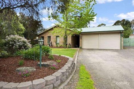 736 Yan Yean Rd, Yarrambat, VIC 3091