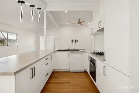 Property photo of 11 Huxham Terrace Auchenflower QLD 4066
