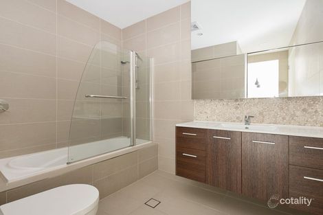 Property photo of 17/39-41 Clarence Road Indooroopilly QLD 4068
