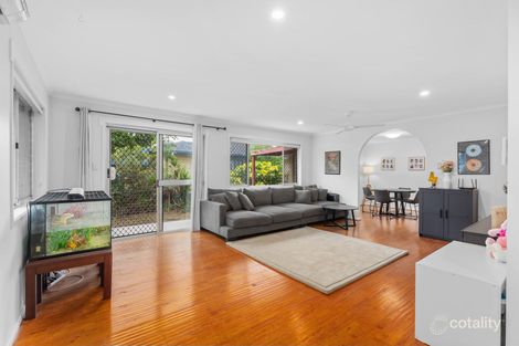 6 Brennan Pde, Strathpine, QLD 4500