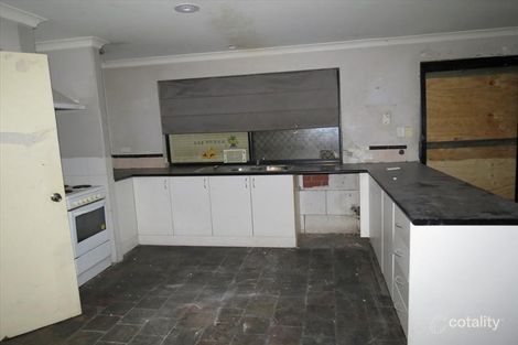 Property photo of 47 Kangaroo Entrance Stratton WA 6056