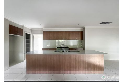 Property photo of 19 Sunridge Avenue Warragul VIC 3820