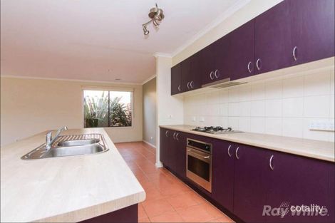 Property photo of 28 Edinburgh Drive Skye VIC 3977