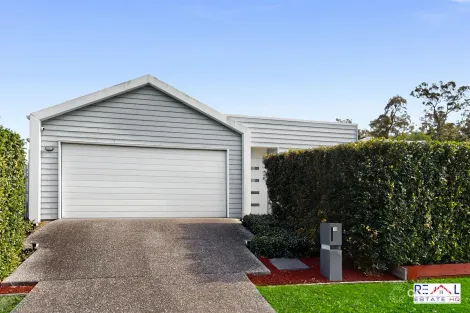 13 Pinnacle Way, Pimpama, QLD 4209