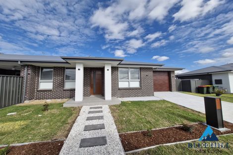 27 Crestwood Rd, Thornton, NSW 2322