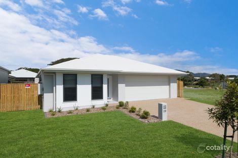 28 Hurricane St, Oonoonba, QLD 4811