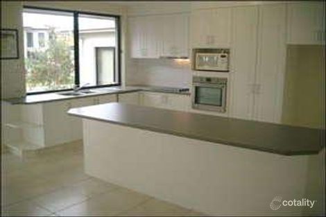 Property photo of 22 Hilltop Terrace Springfield Lakes QLD 4300