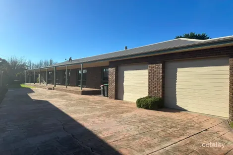 4 Stephen St, Riddells Creek, VIC 3431
