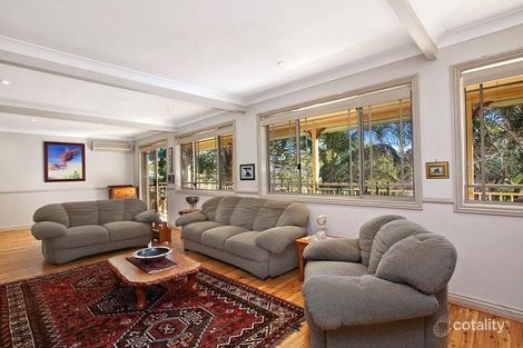 Property photo of 2 Dougal Drive Wyoming NSW 2250