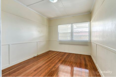Property photo of 194 Weller Road Tarragindi QLD 4121