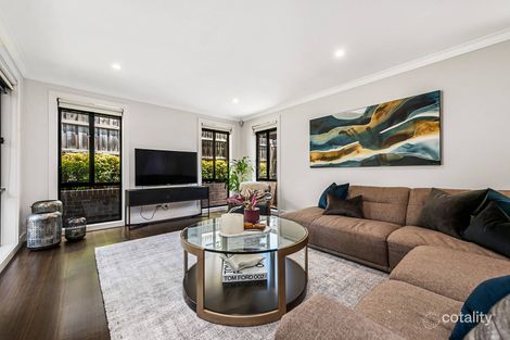 Property photo of 2/1 Kalymna Grove Chadstone VIC 3148