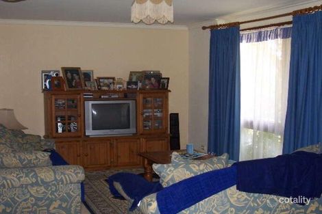 Property photo of 38 Thompson Drive Wanneroo WA 6065