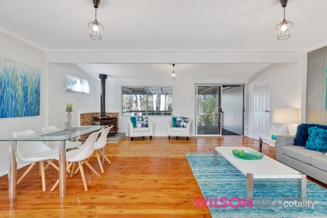 Property photo of 24 Rhodes Parade Windermere Park NSW 2264