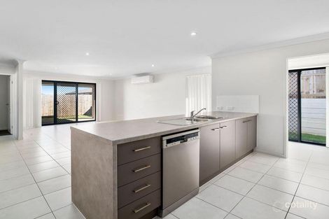 30 Kurrawa Cres, Glenvale, QLD 4350