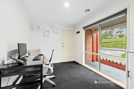 Property photo of 20 Sandpiper Way South Morang VIC 3752
