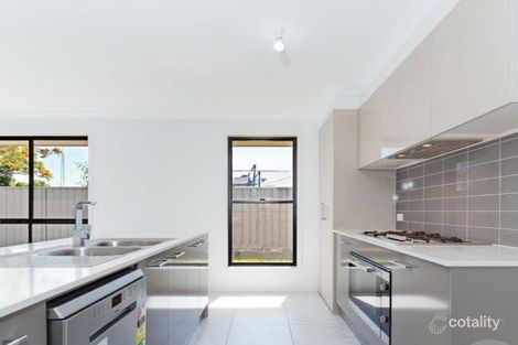 Property photo of 2 Third Avenue Rutherford NSW 2320