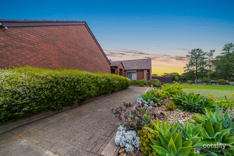 Property photo of 1/7 Djerriwarrh Court Kurunjang VIC 3337