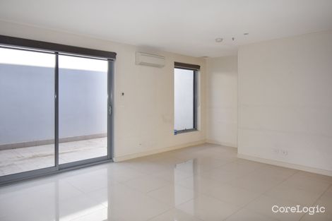 Property photo of 1/1 Westfield Drive Doncaster VIC 3108