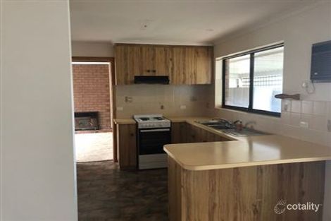 Property photo of 53 Warland Avenue Victor Harbor SA 5211