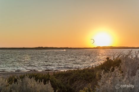 Property photo of 45 Penguin Road Shoalwater WA 6169