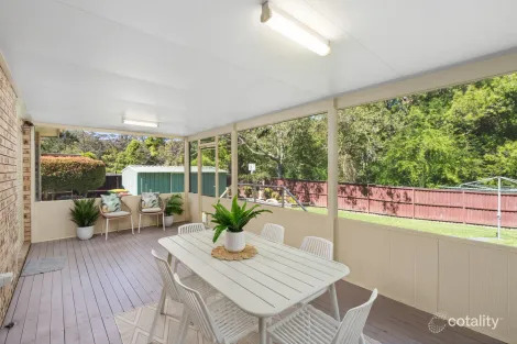 Property photo of 8 Bottlebrush Close Wyoming NSW 2250