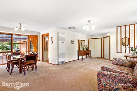 18 Chedworth Ct, Kilsyth South, VIC 3137